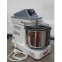 Pétrin spirale de 5 kg à 10 vitesses avec inverseur de rotation HH - tête fixe et barre de fendage de la pâte inclinée en S