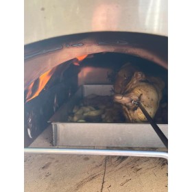 Rôtisserie automatique en option pour la série "Alfonso 2 Pizzas, 4 Pizzas, 6 Pizzas". Rôtisserie automatique en option pour la série "Alfonso 2 Pizzas, 4 Pizzas, 6 Pizzas".