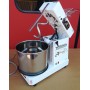 Kneter 5 kg bei 10 Geschwindigkeiten und mit umkehrbarer HH-Drehung - neigbarer Kopf
