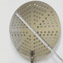 Grande pelle ronde perforée diam. 33 cm