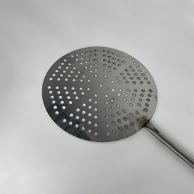 Paleta redonda grande con agujeros, diámetro: 33 cm