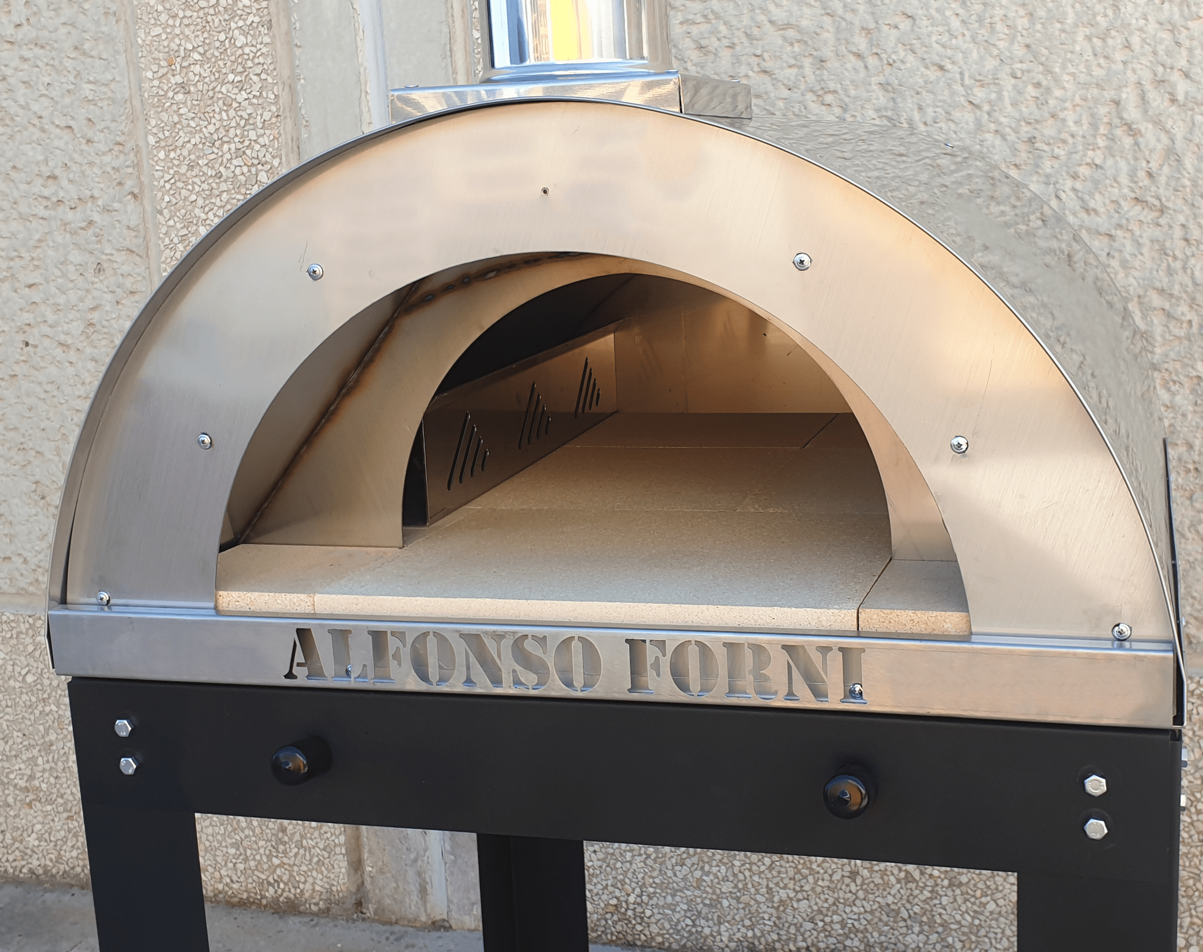 Forno a legna Alfonso 4 pizze Full Optional con tetto in acciaio Inox