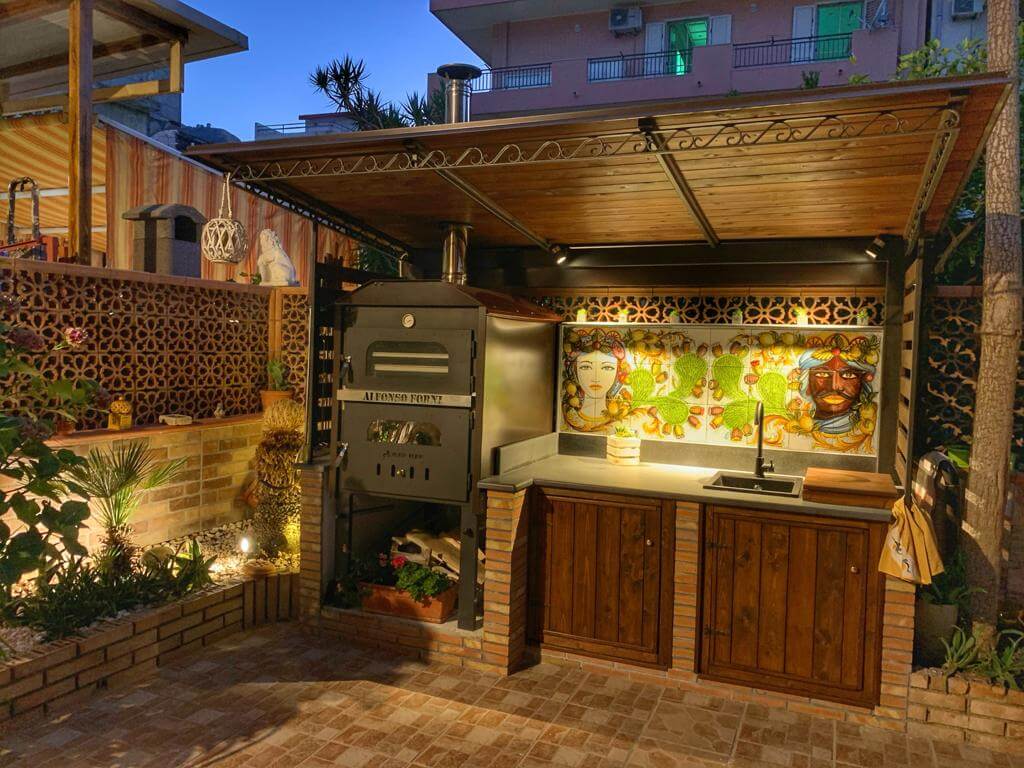 Alfonso Forni, produzione e vendita di forni a legna per pizza, da incasso,  da giardino, in acciaio