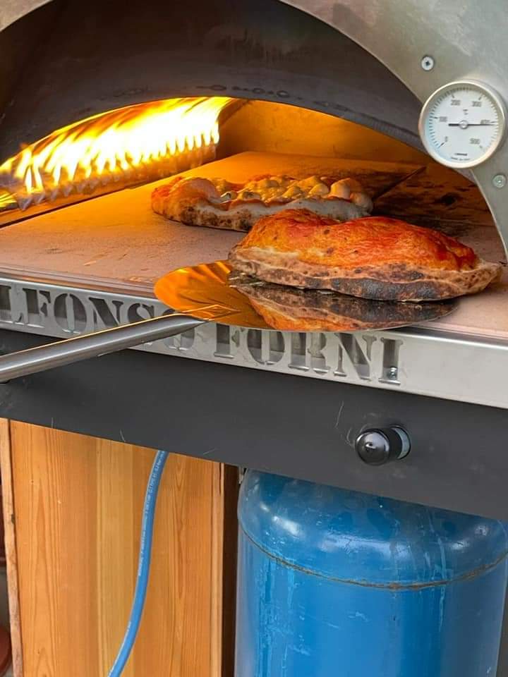 Alfonso Forni, produzione e vendita di forni a legna per pizza, da incasso,  da giardino, in acciaio
