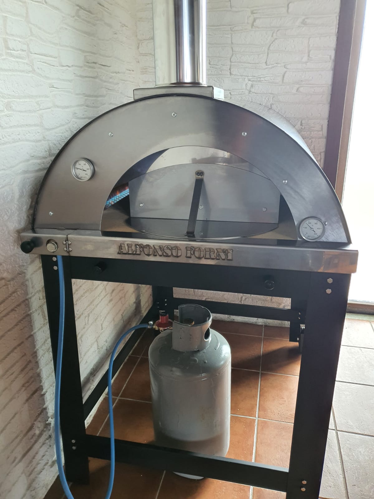 Alfonso 4 pizze Ibrido con carrello, forno a gas o a legna