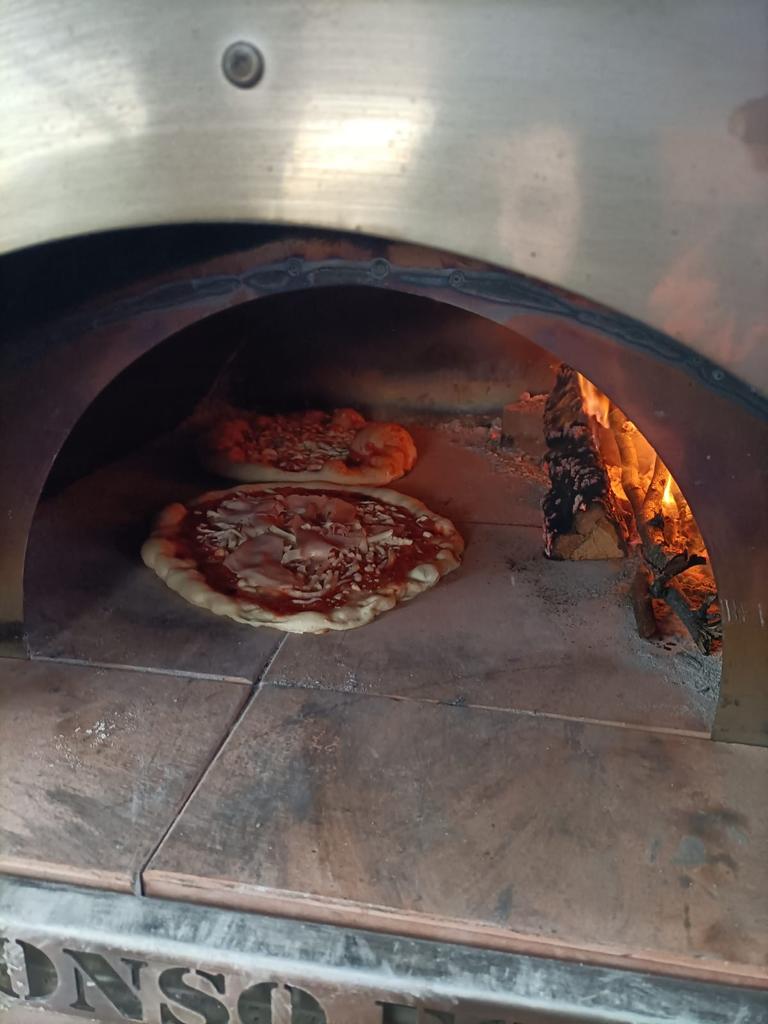 Alfonso 4 pizze, forno a legna per pizza