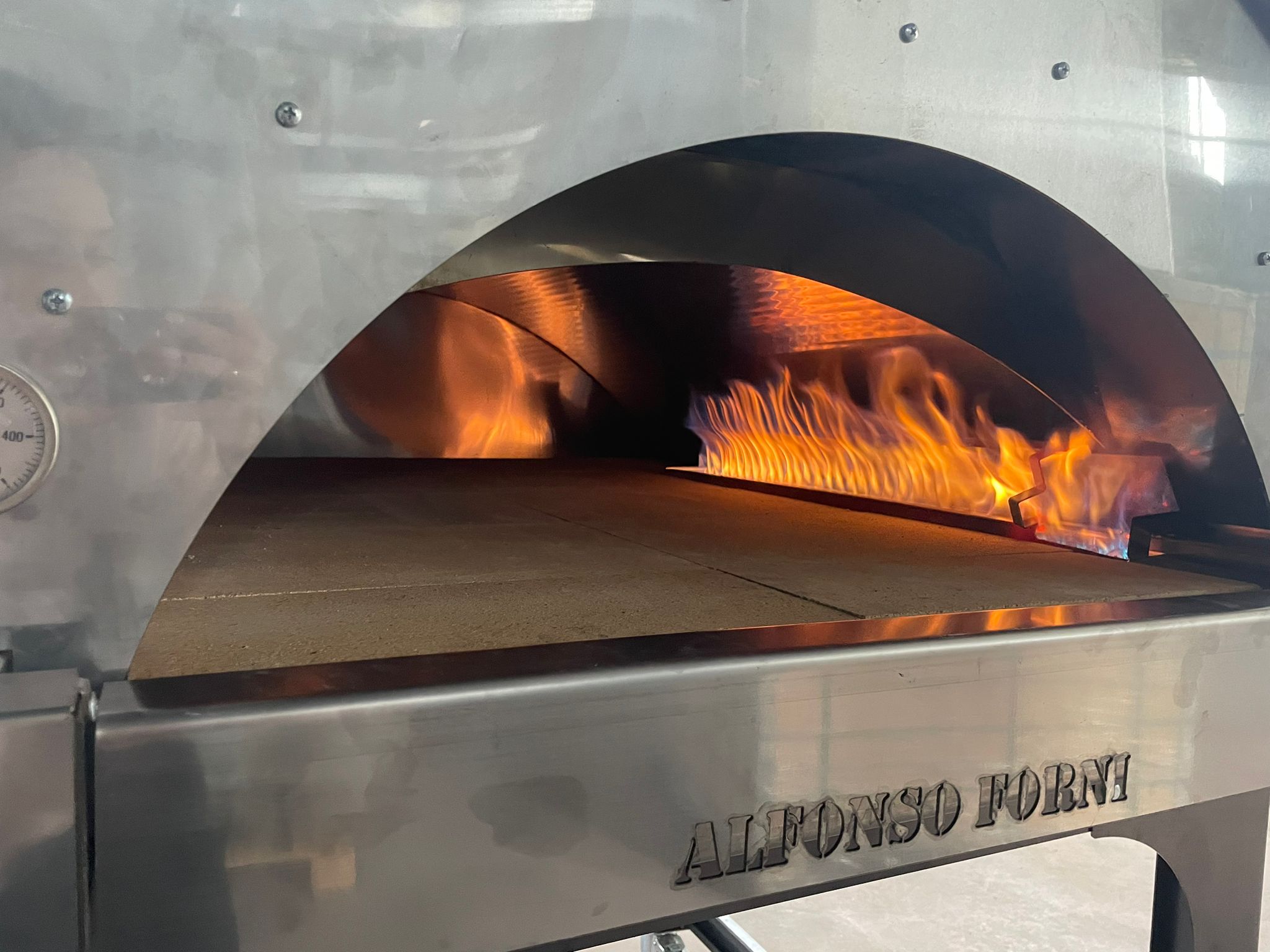 Forno a Gas Legna Alfonso 10 Pizze Ibrido: Cucina Perfetta per Pizza, Pane  e Feste